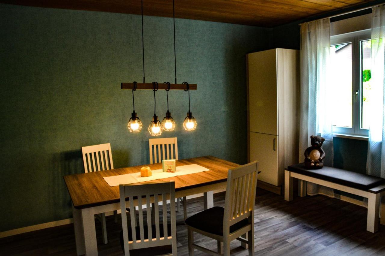 Ferienwohnung Jungbaer - Die Wohlfuehl-Adresse Im Stangenwald Sankt Ingbert Exterior photo
